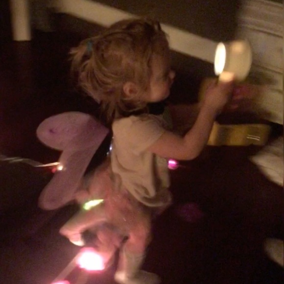 Meet your Posher, Courtney - Picture 1 of 1